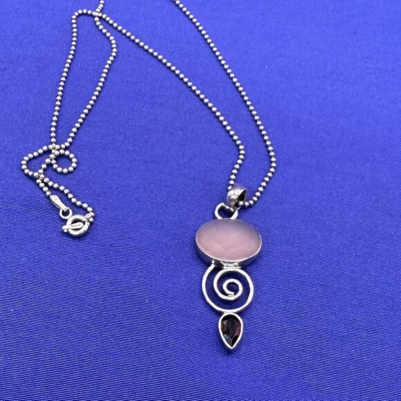 VTG Italy Sterling Garnet Gemstone Pendant Necklace Marked “Diagonal” - Picture 10 of 16